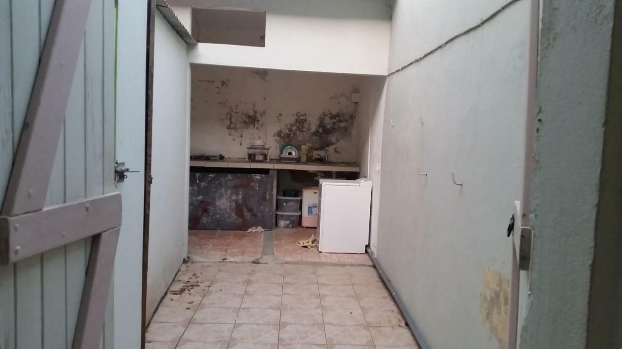 Chambre D'Hote A Saint-Pierre Εξωτερικό φωτογραφία